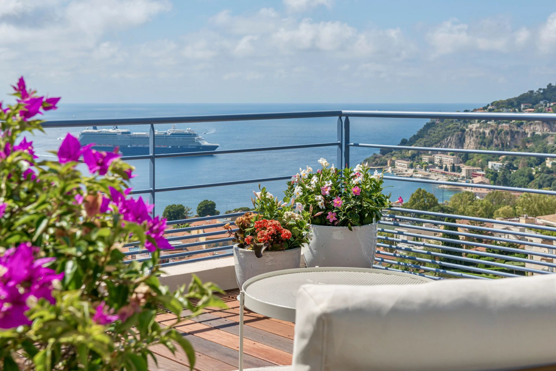 villa 6 Rooms for sale on Villefranche-sur-Mer (06230)