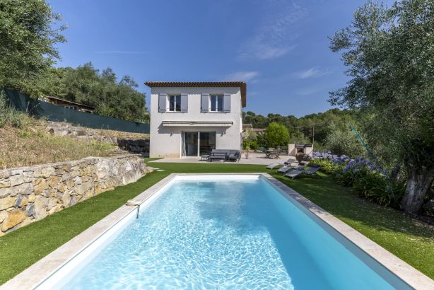 Location Villa Châteauneuf-Grasse 5&nbsp;Pièces 147.66&nbsp;m²