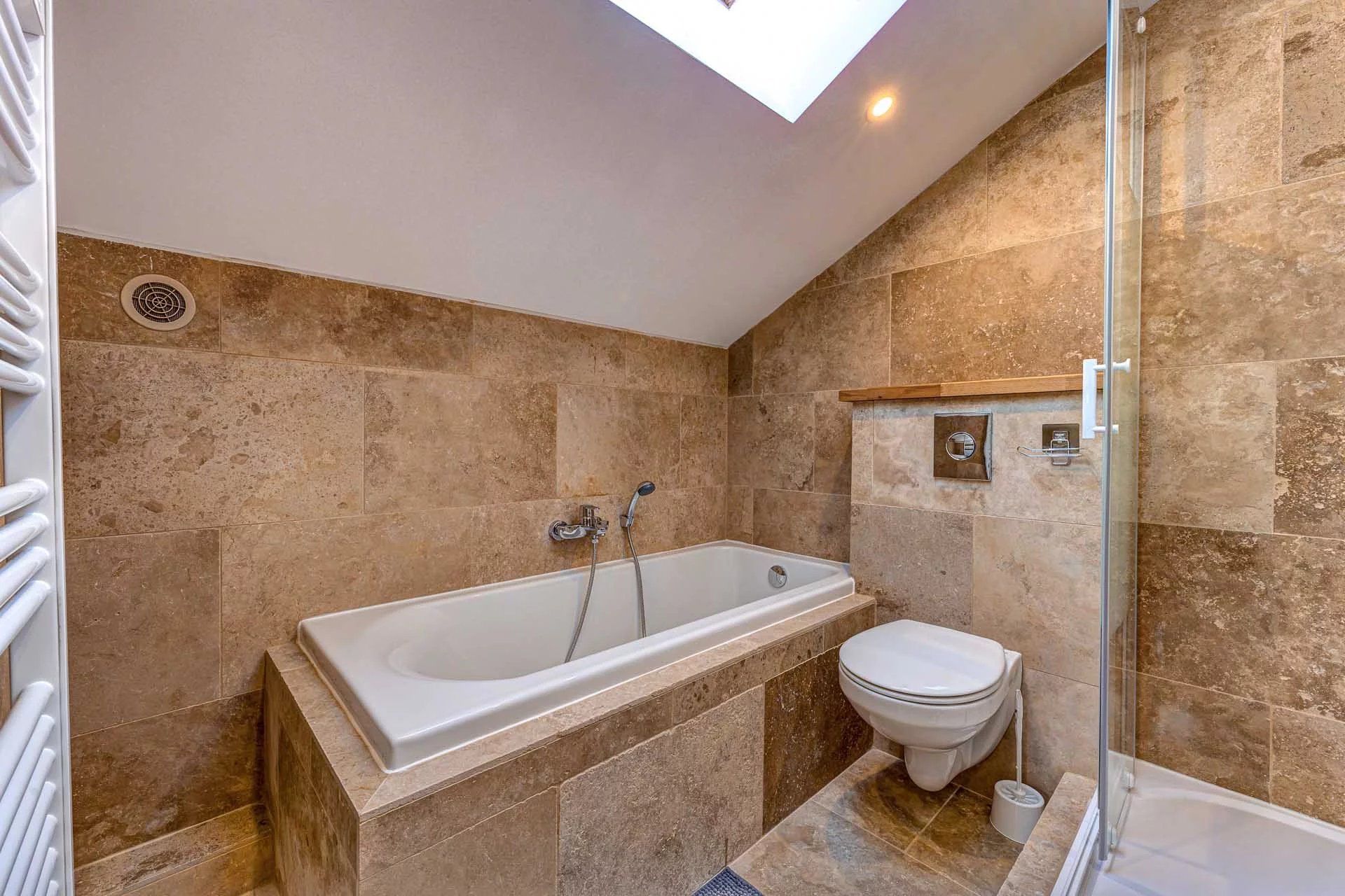apartment 4 Rooms for sale on Méribel (73550)