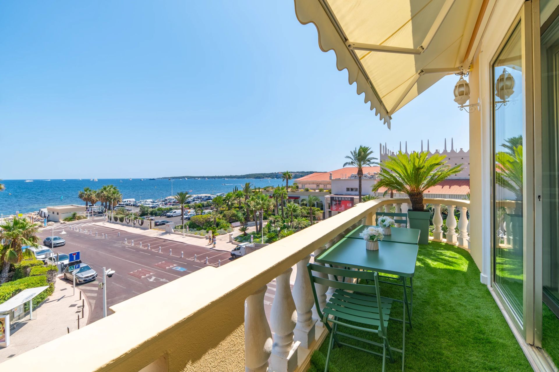 apartment 3 Rooms for sale on Cannes (06400)
