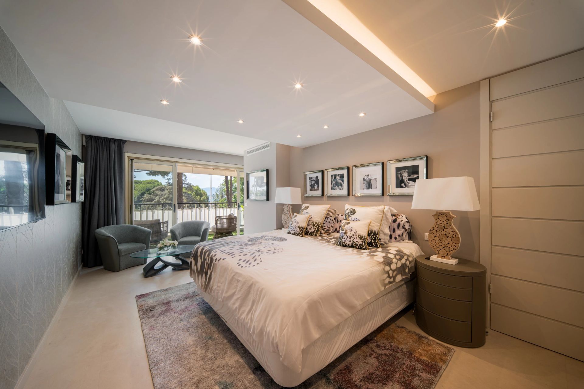 apartment 3 Rooms for sale on Cannes (06400)