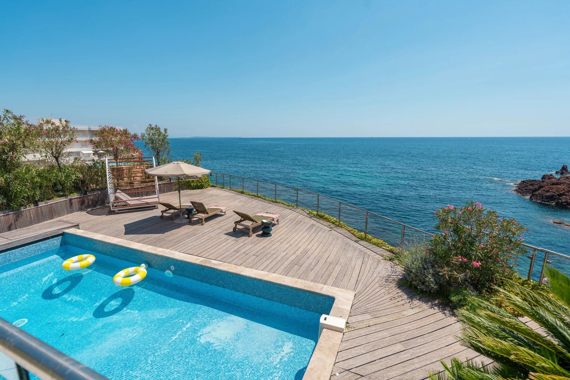 villa for sale on Saint-Raphaël (83530)