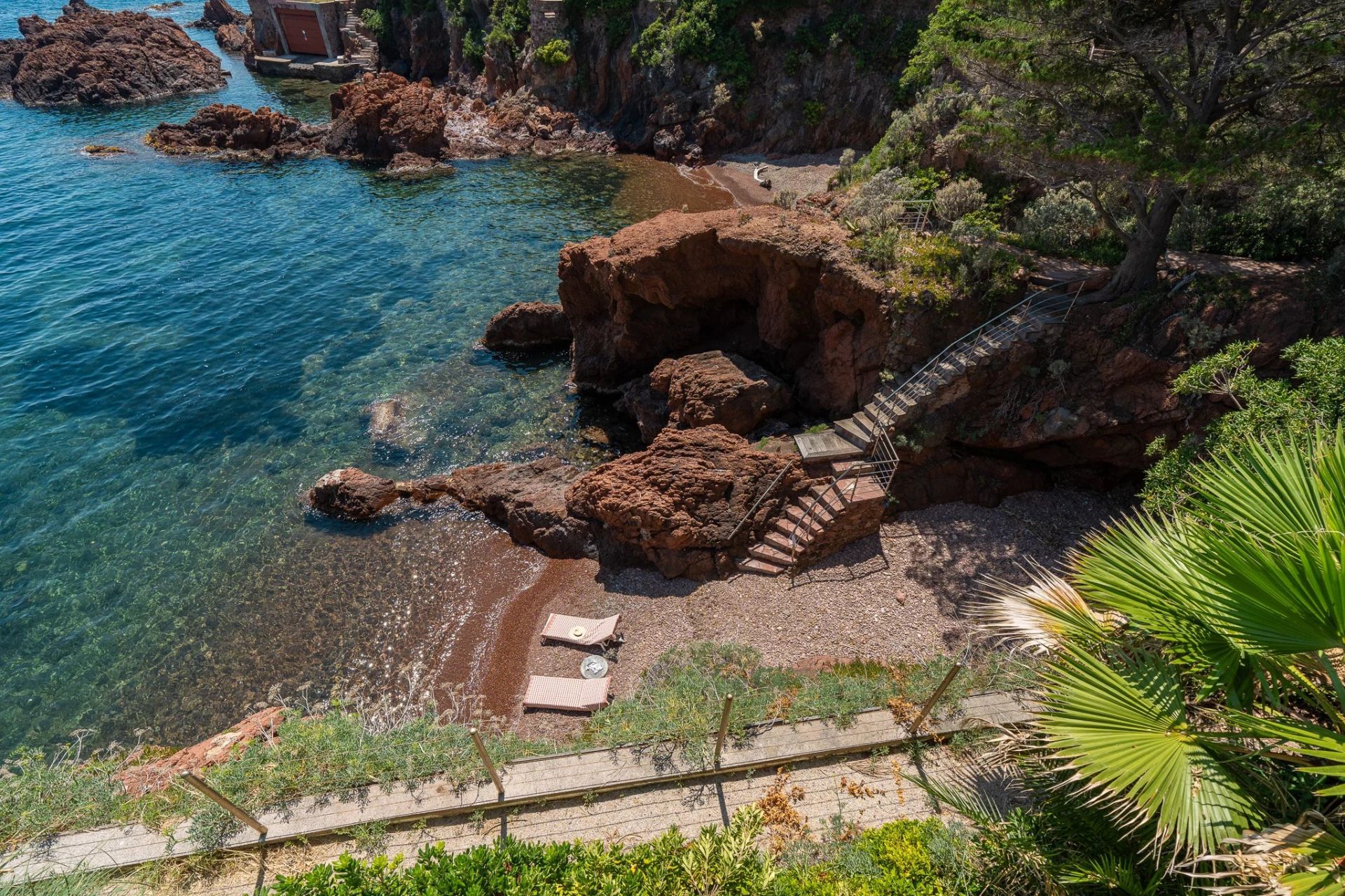 villa for sale on Saint-Raphaël (83530)