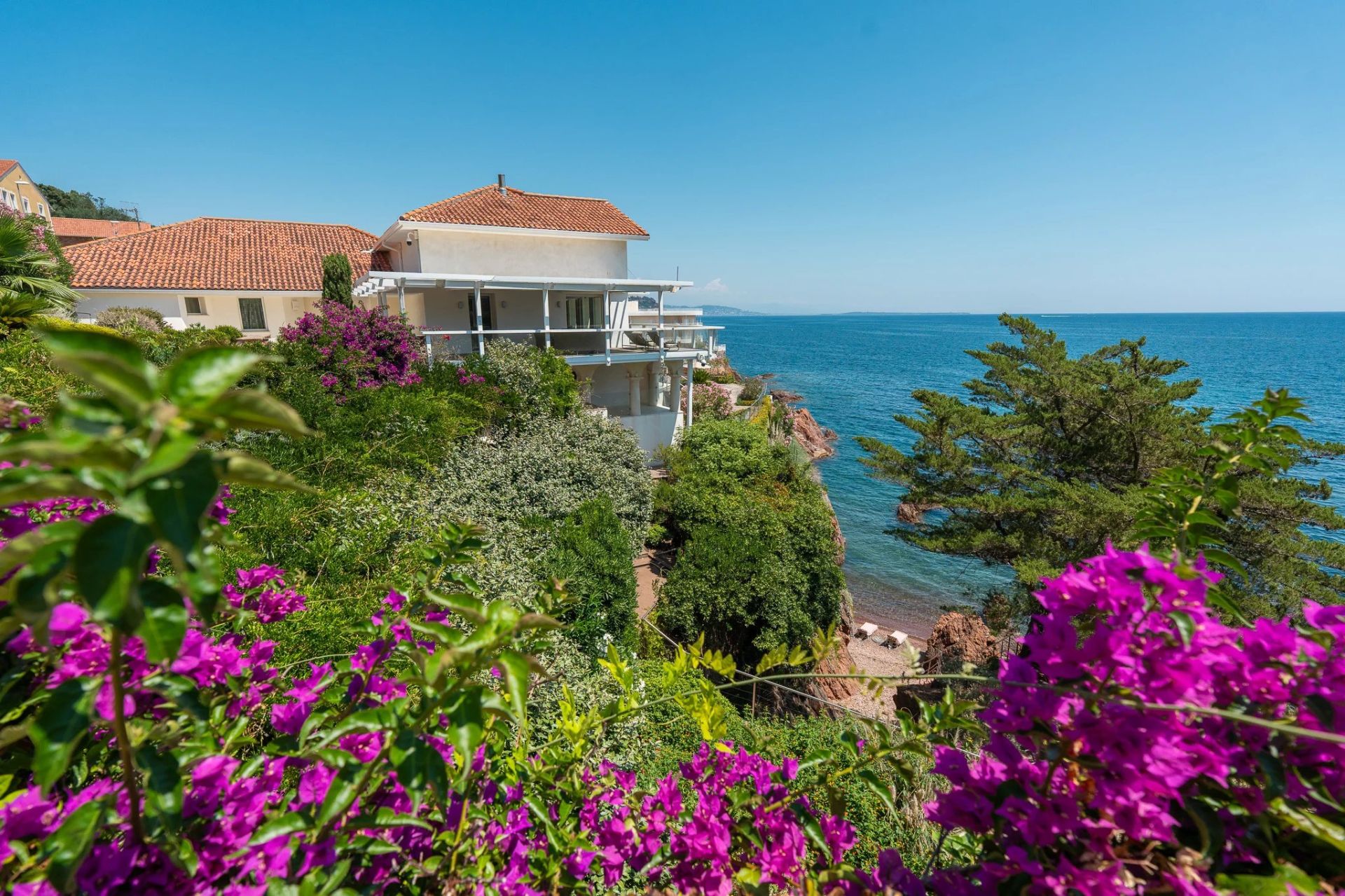 villa for sale on Saint-Raphaël (83530)