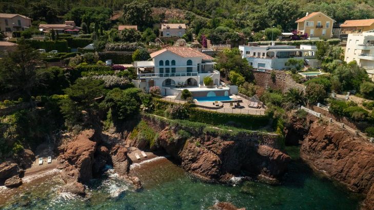 Sale Villa Saint-Raphaël 446&nbsp;m²
