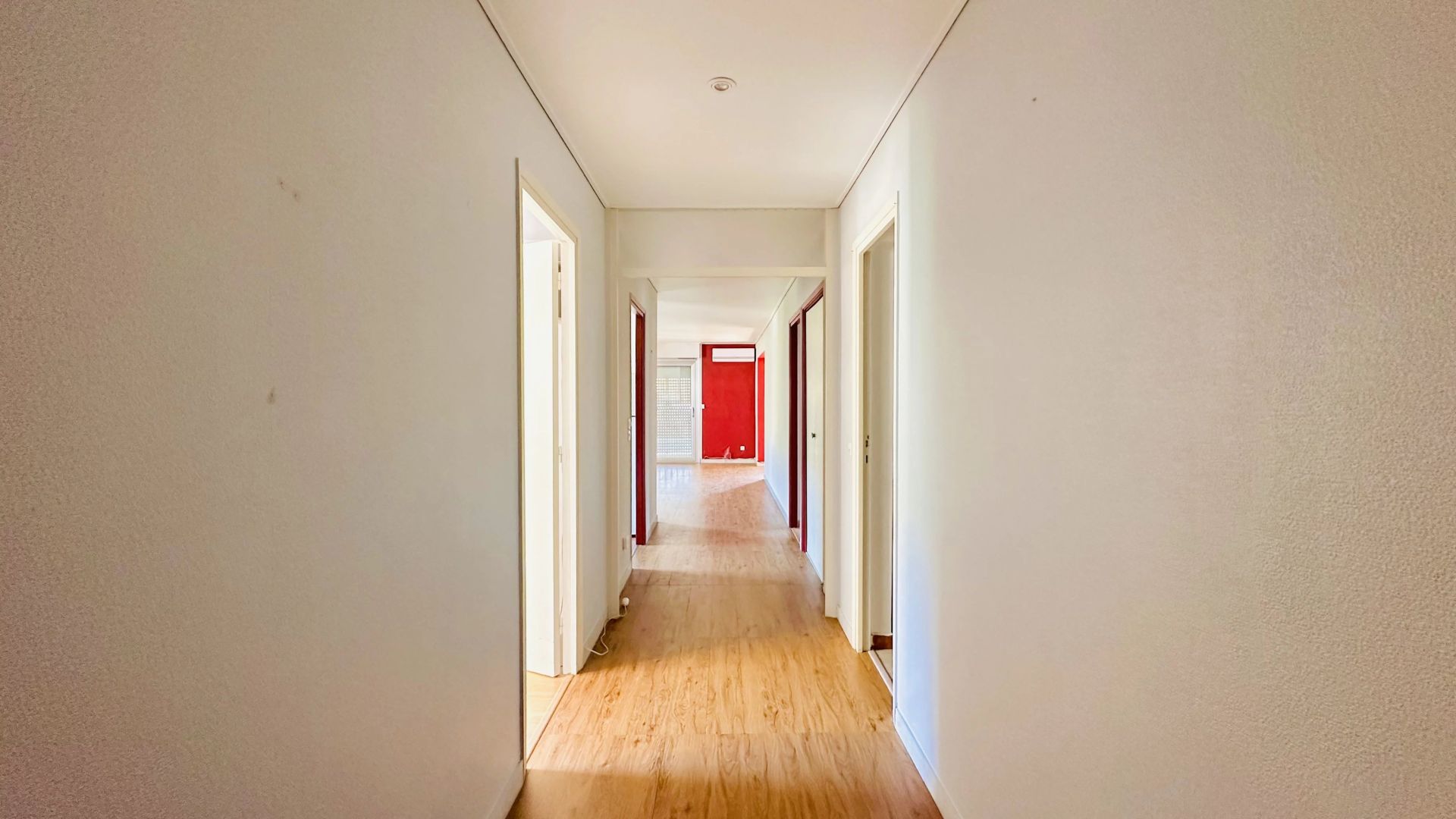 apartment 4 Rooms for sale on Menton (06500)