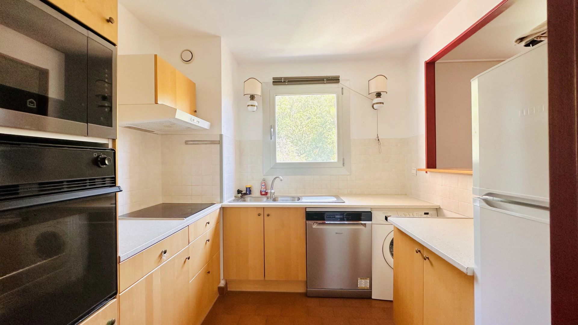 apartment 4 Rooms for sale on Menton (06500)