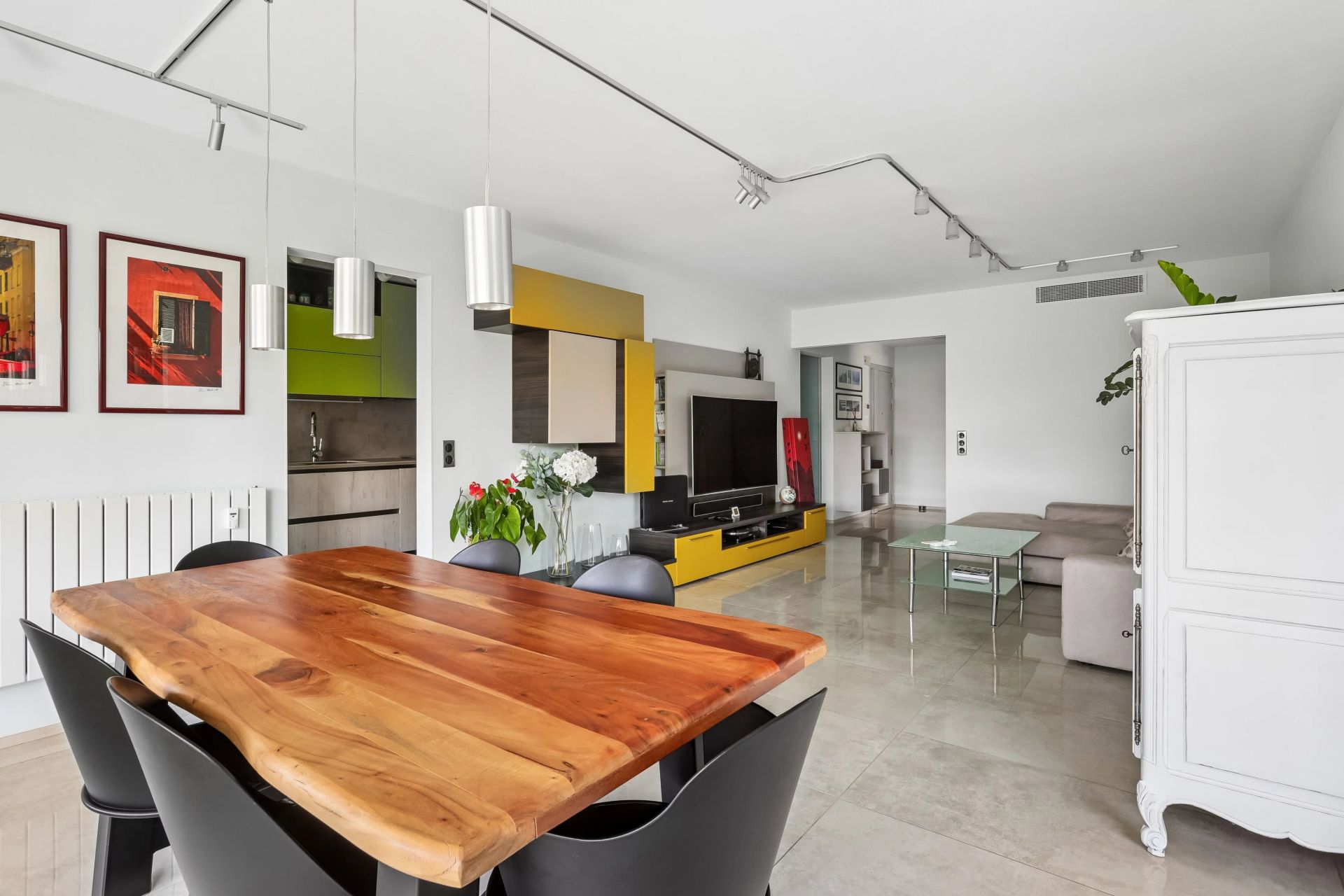 apartment 5 Rooms for sale on Nice (06000)