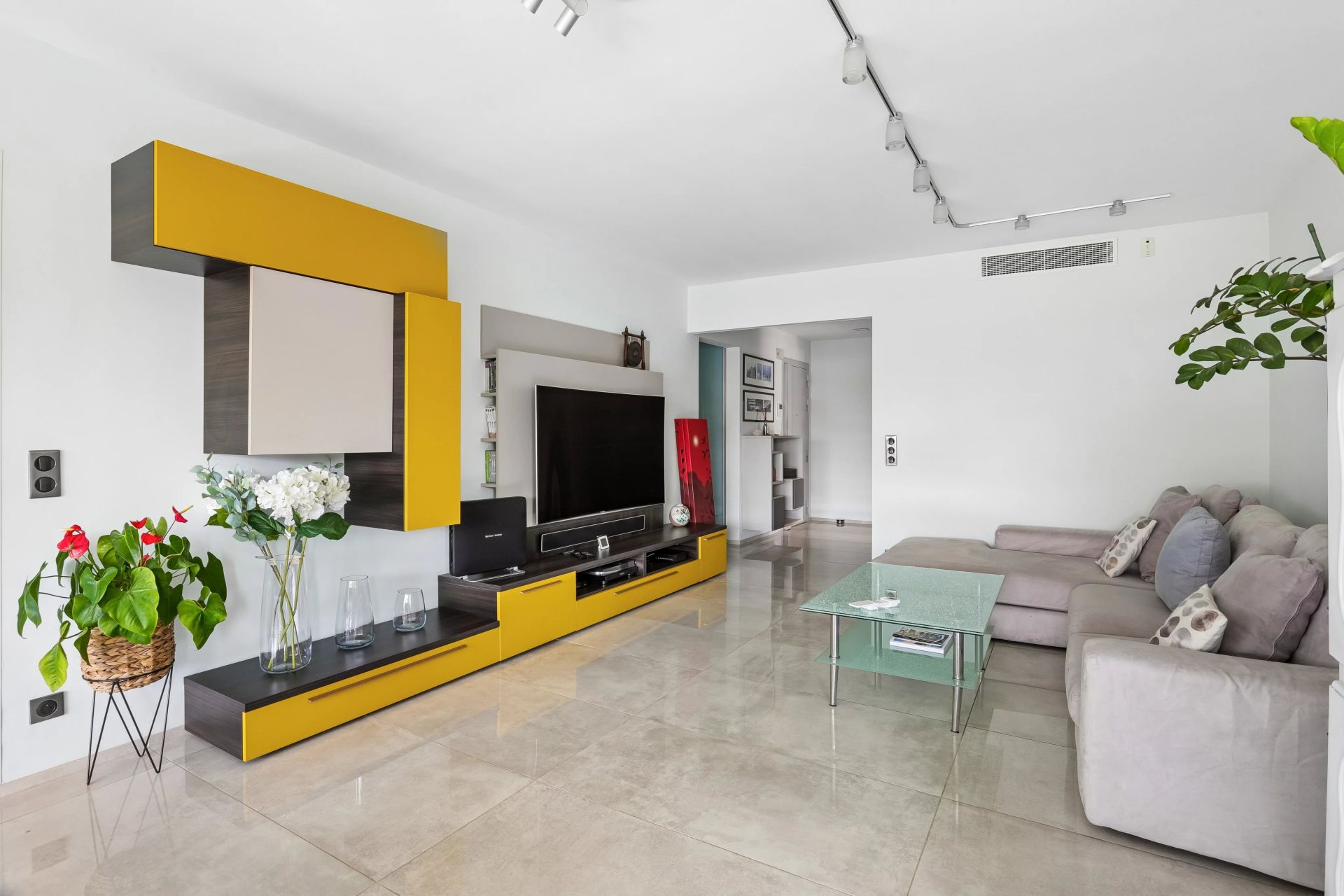 apartment 5 Rooms for sale on Nice (06000)