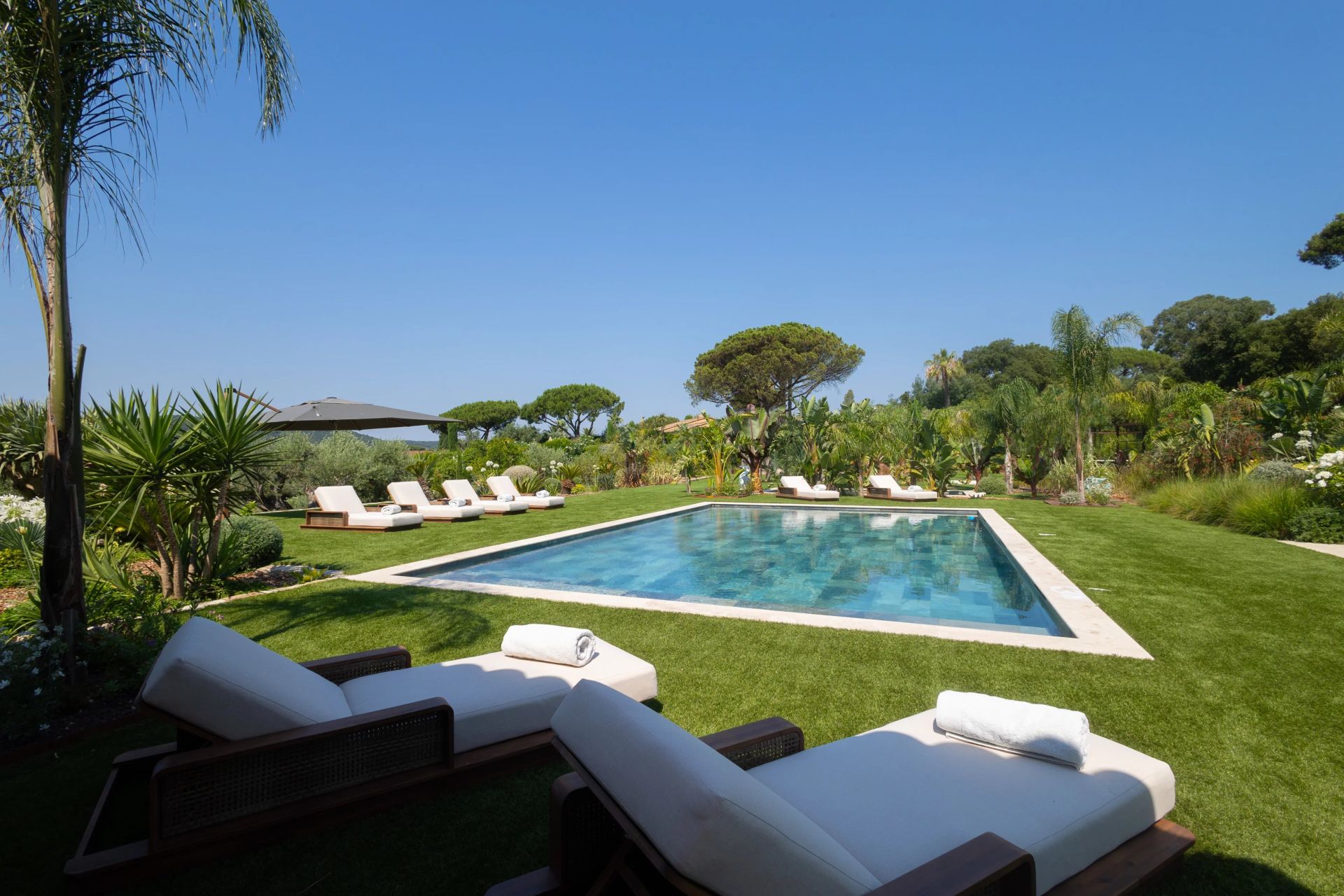 villa 6 Pièces en location saisonnière sur Saint-Tropez (83990)