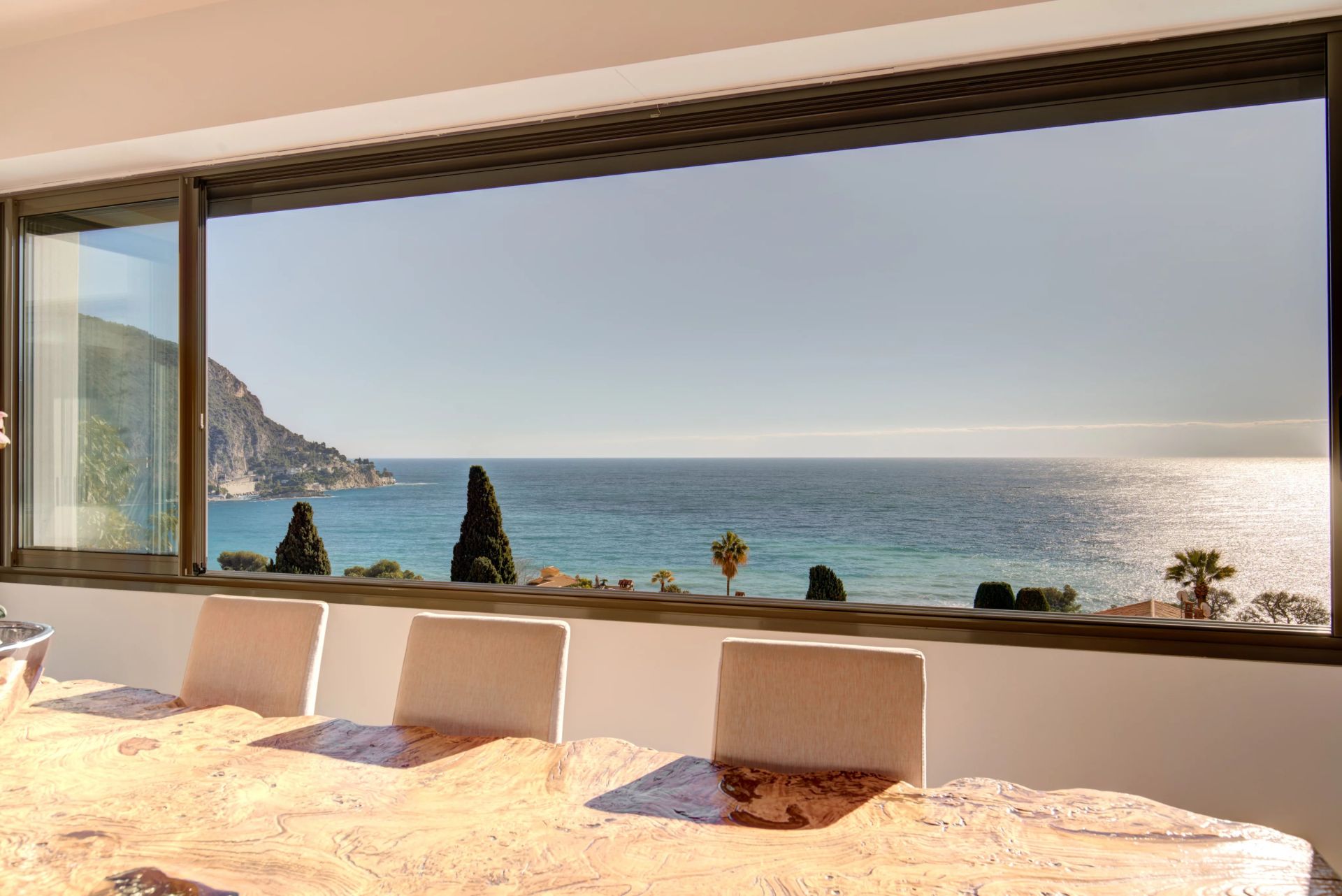 villa 7 Rooms for seasonal rent on Èze (06360)
