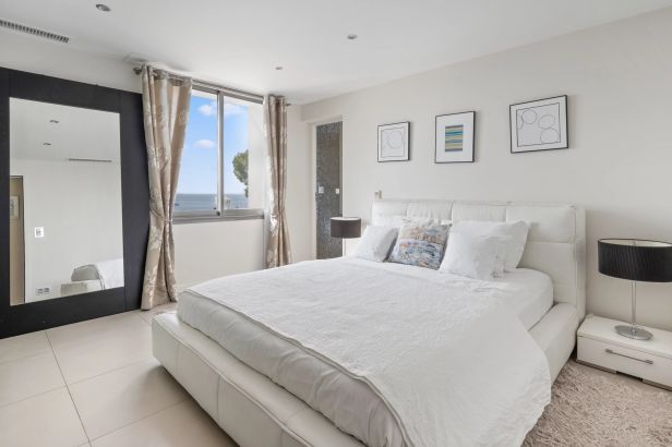 Location saisonnière Villa Èze 7&nbsp;Pièces 296&nbsp;m²