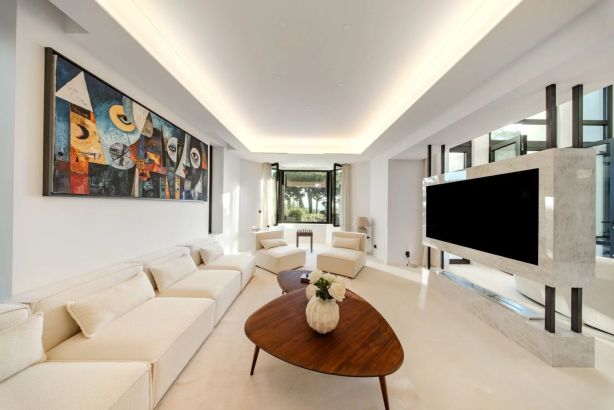 Rental Villa Antibes 9&nbsp;Rooms 400&nbsp;m²
