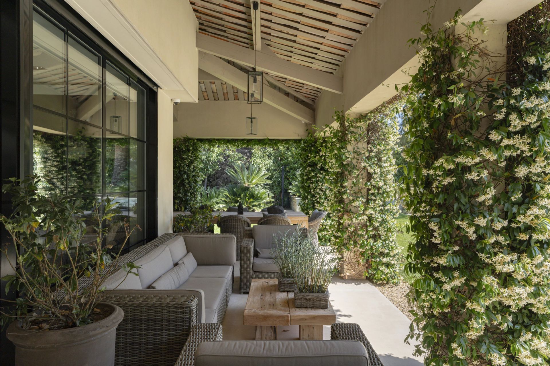villa 8 Pièces en location sur Mougins (06250)