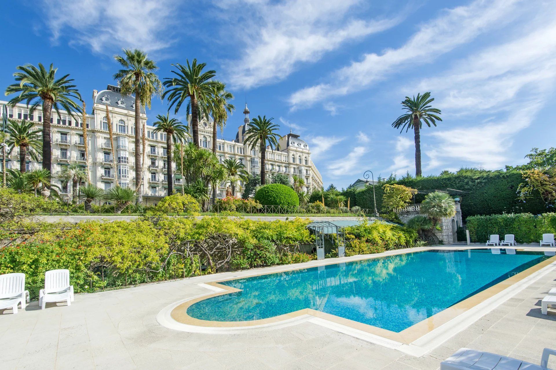 apartment 4 Rooms for sale on Nice (06000)