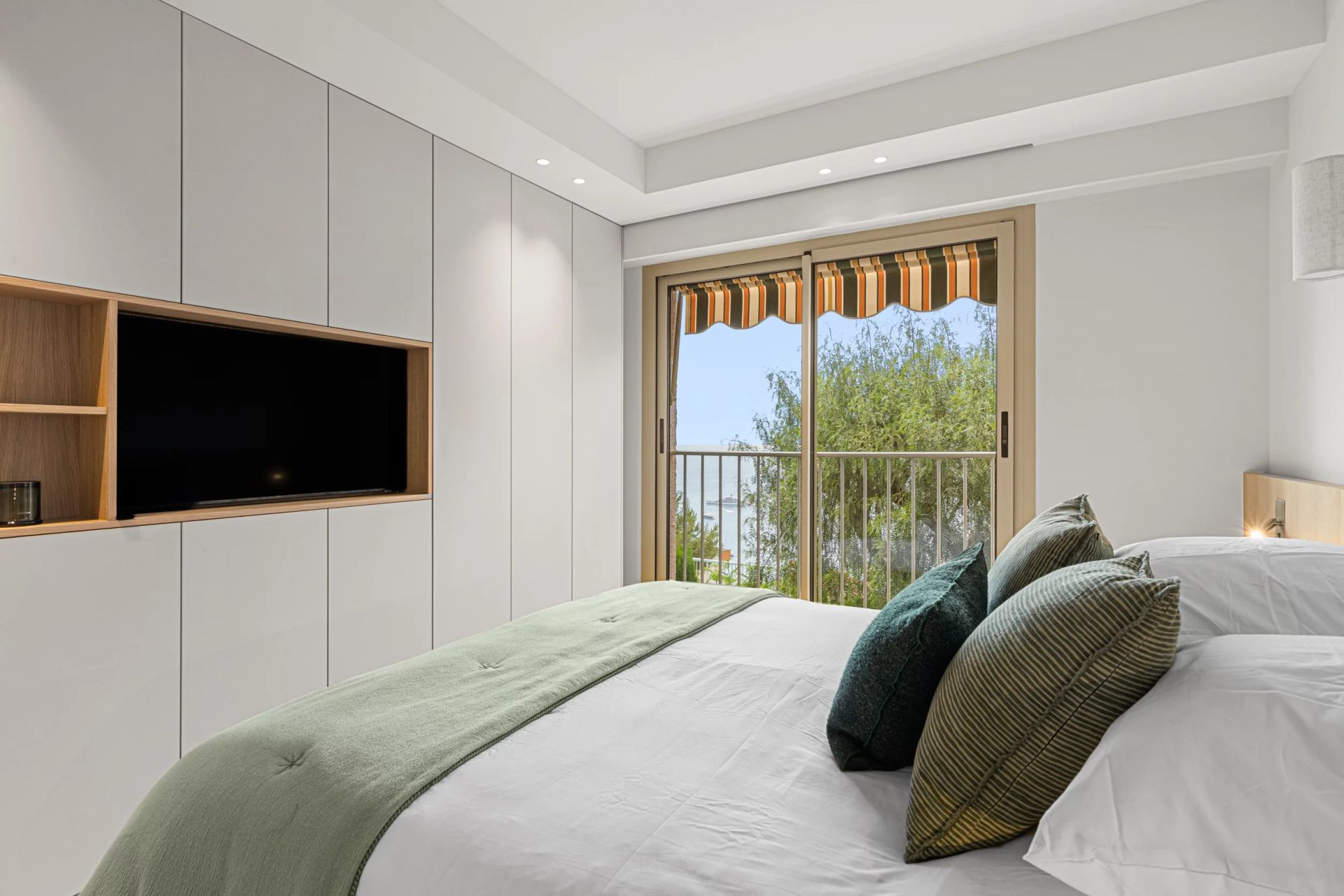 apartment 3 Rooms for sale on Villefranche-sur-Mer (06230)
