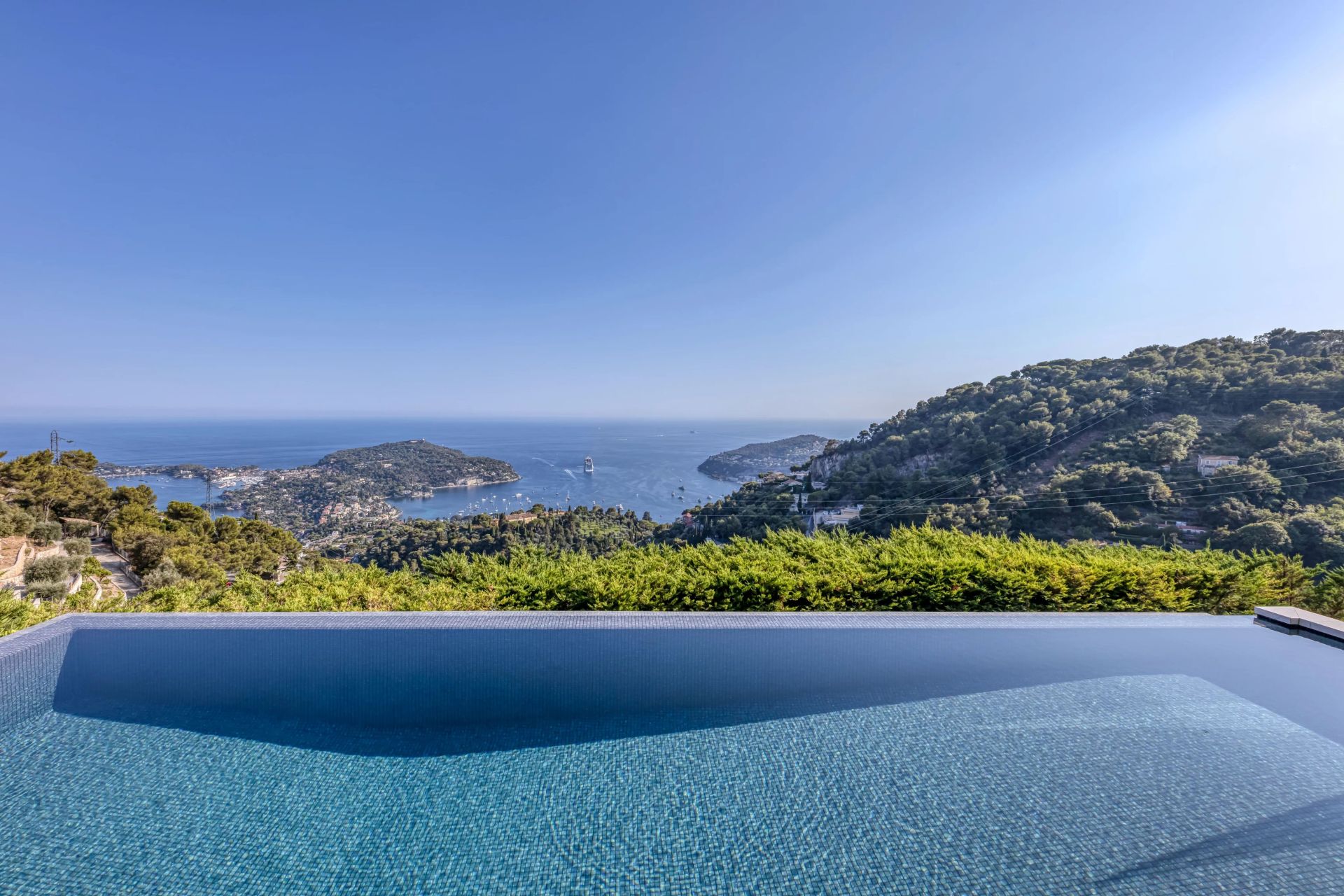 villa 10 Pièces en location saisonnière sur Villefranche-sur-Mer (06230)