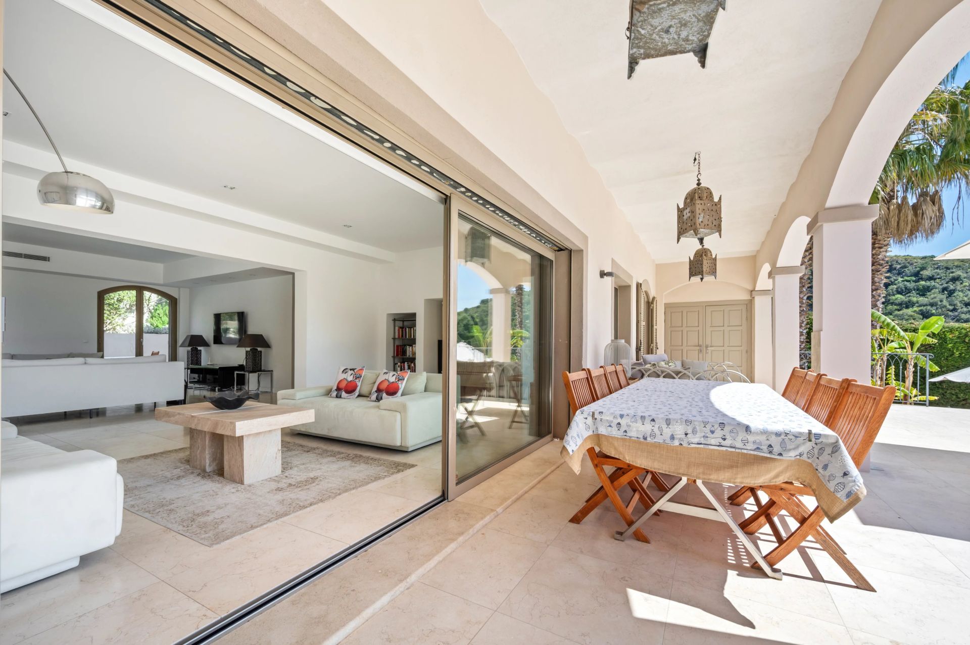 villa 8 Pièces en location saisonnière sur Èze (06360)