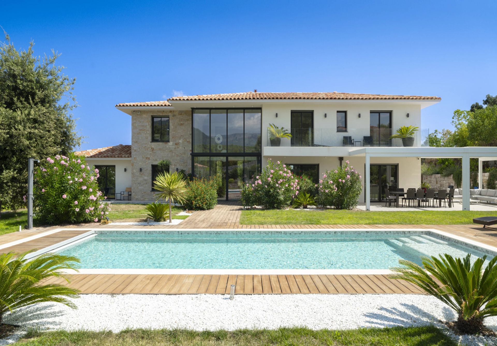 villa 7 Pièces en vente sur Roquefort-les-Pins (06330)