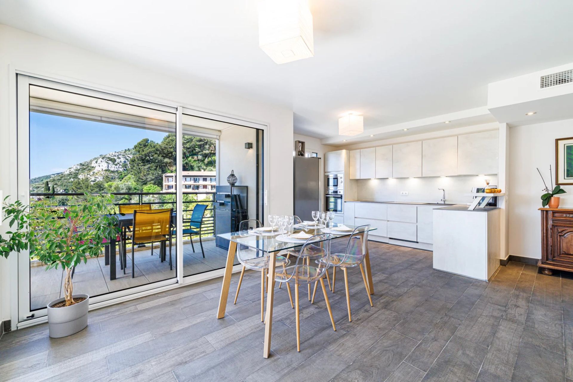 apartment 3 Rooms for sale on Èze (06360)