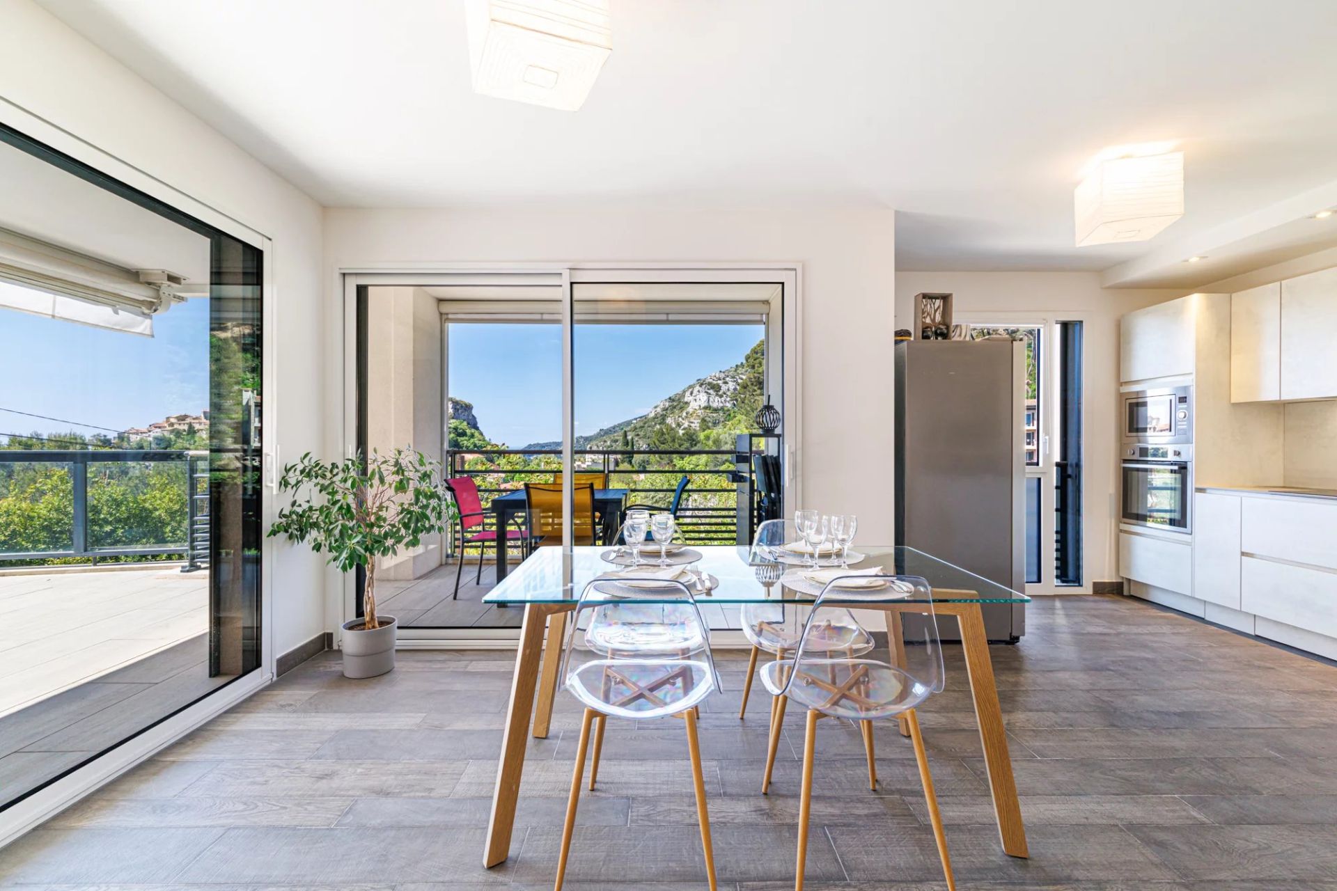apartment 3 Rooms for sale on Èze (06360)