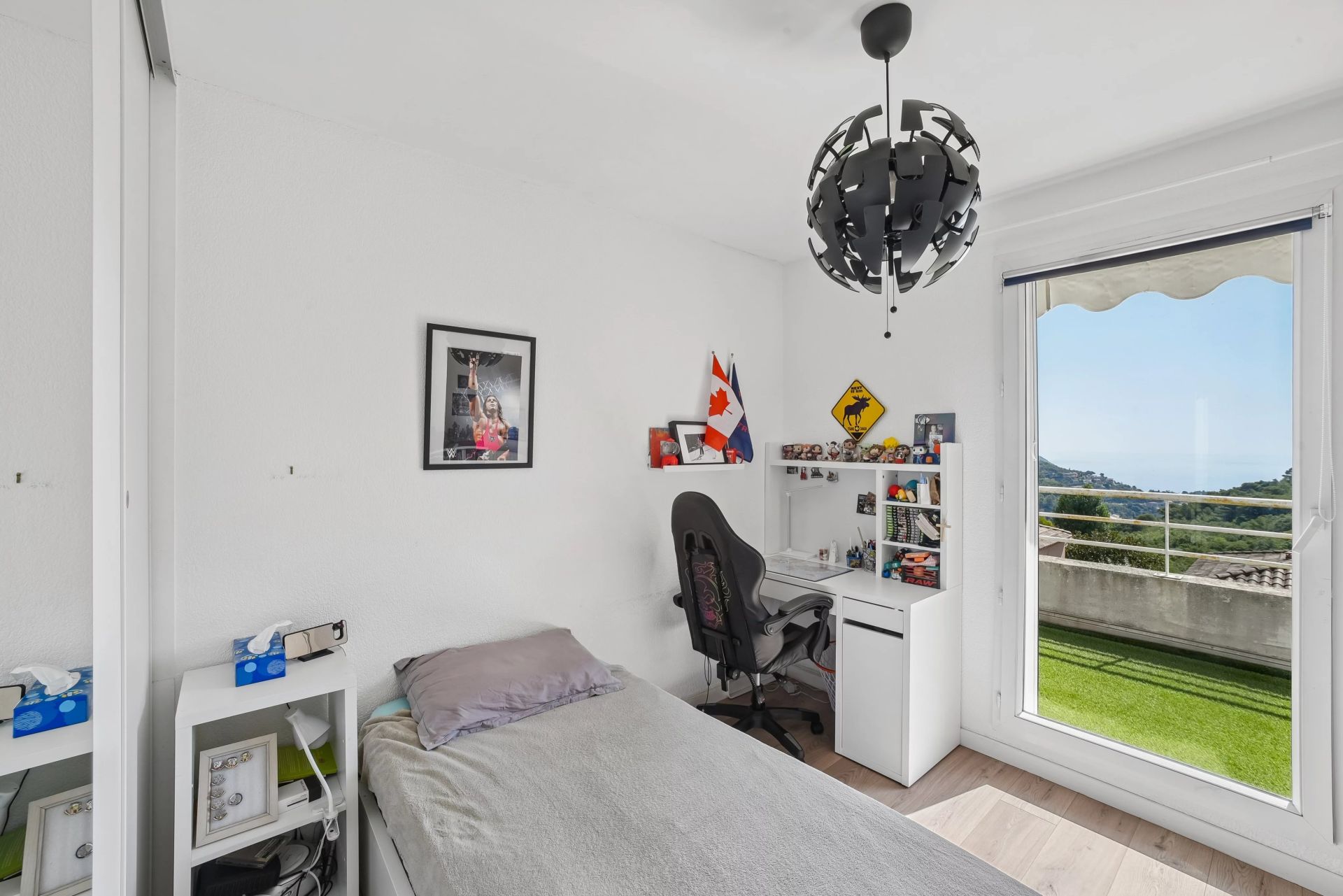 apartment 4 Rooms for sale on Èze (06360)