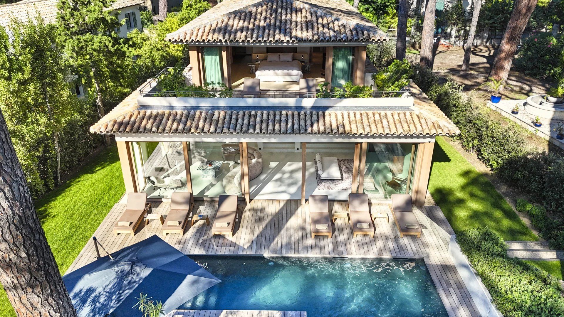 villa 6 Pièces en location saisonnière sur Saint-Tropez (83990)
