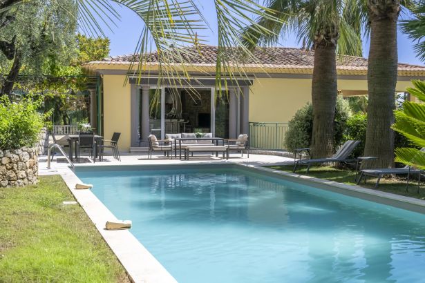 Sale Villa Grasse 10&nbsp;Rooms 287.86&nbsp;m²