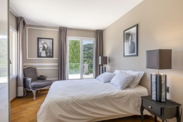 Sale Villa Grasse 10&nbsp;Rooms 287.86&nbsp;m²