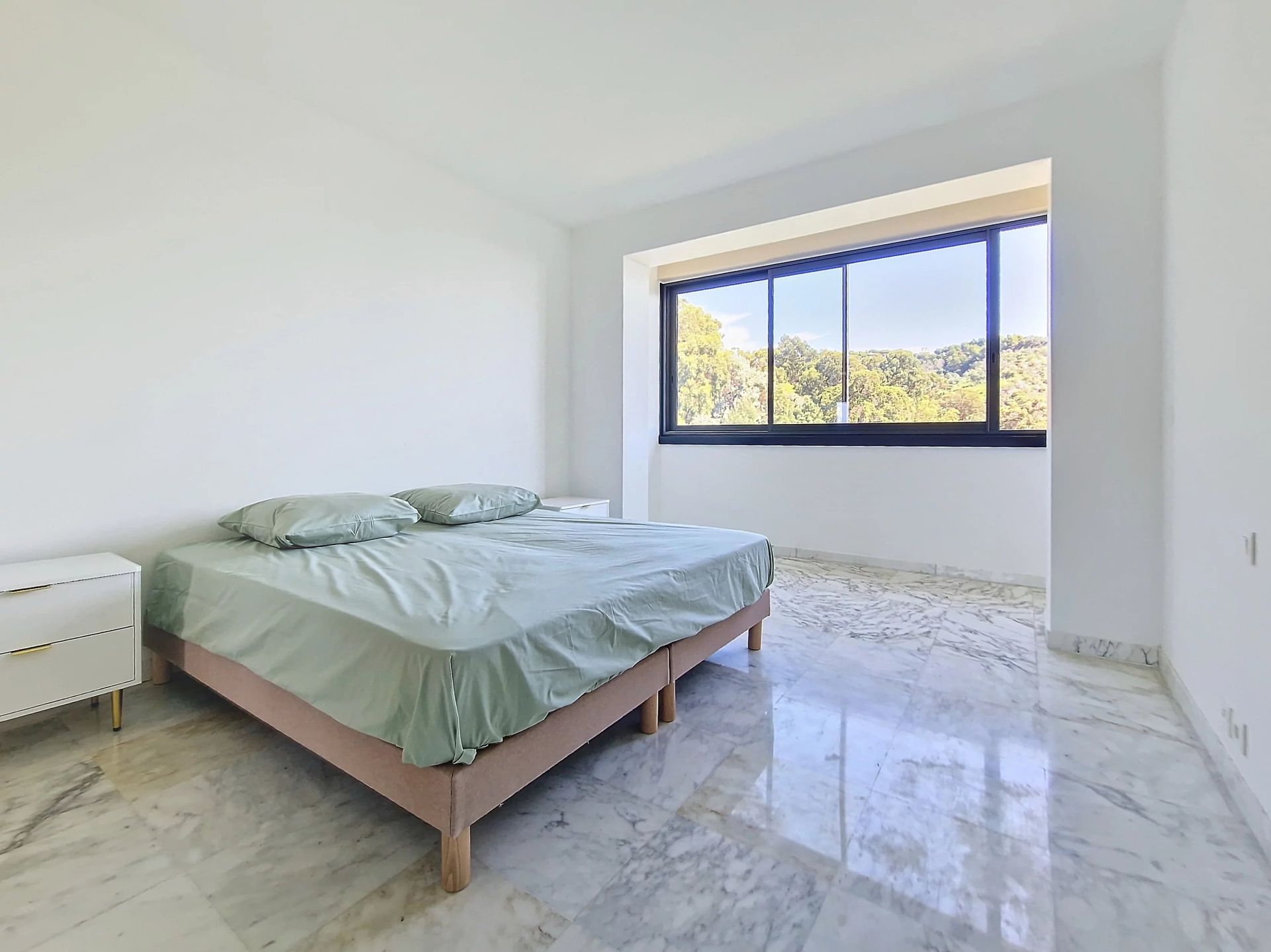apartment 3 Rooms for rent on Cannes (06400)