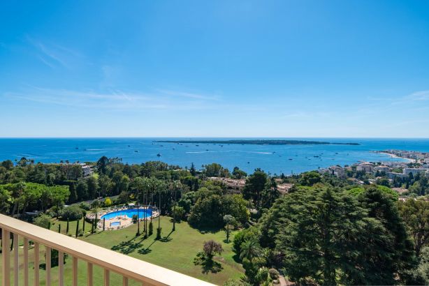 Location Appartement Cannes 3&nbsp;Pièces 100&nbsp;m²