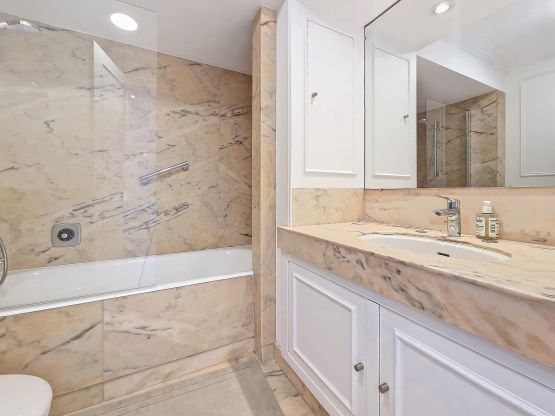 Rental Apartment Cannes 3&nbsp;Rooms 100&nbsp;m²