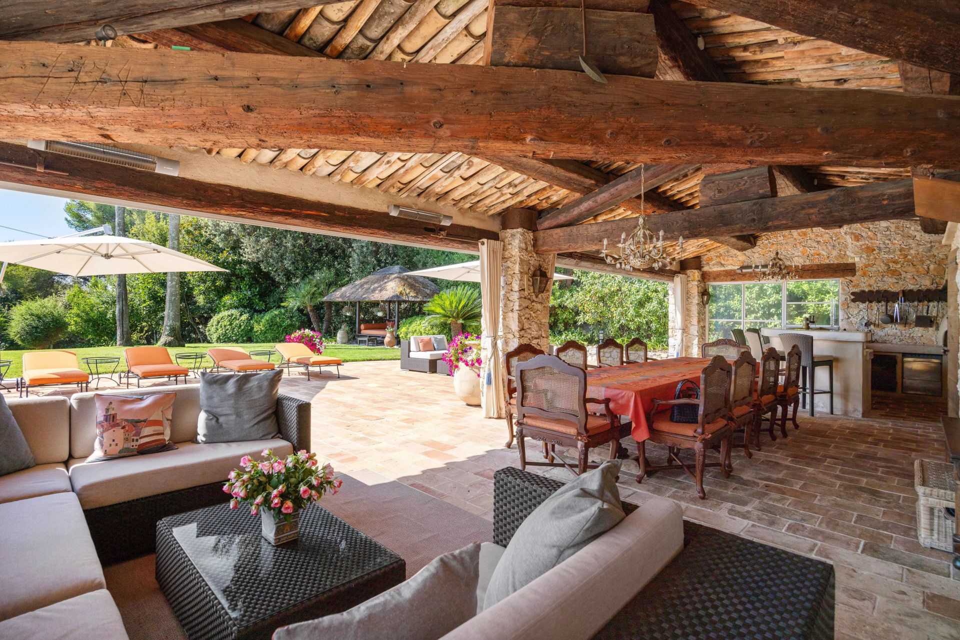 villa 18 Pièces en vente sur La Colle-sur-Loup (06480)