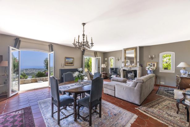 Vente Villa Vence 6&nbsp;Pièces 178.3&nbsp;m²
