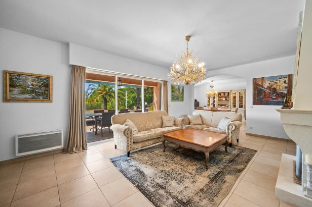 Vente Villa Grimaud 5&nbsp;Pièces 219.63&nbsp;m²