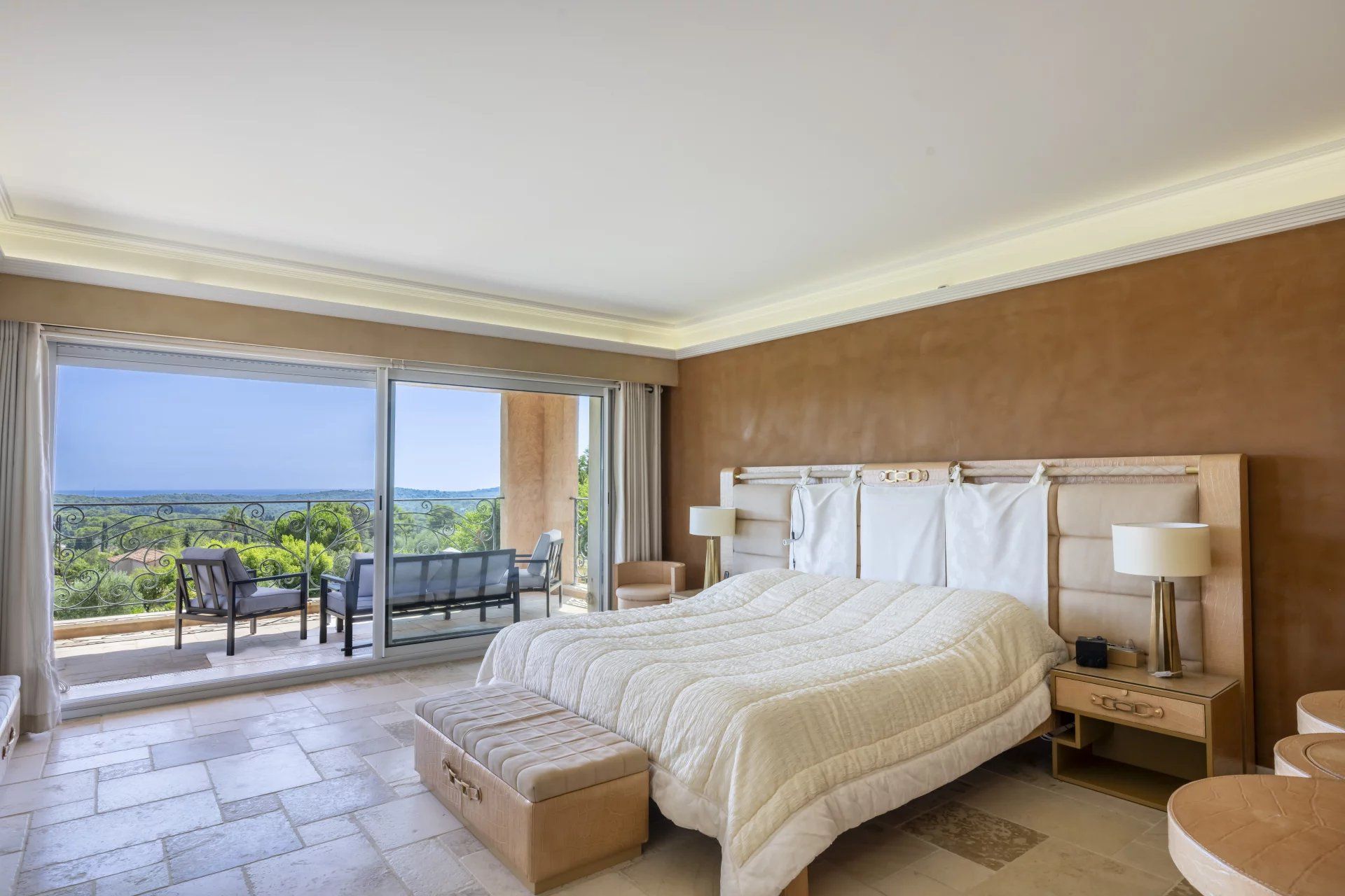 villa 8 Pièces en vente sur Mougins (06250)