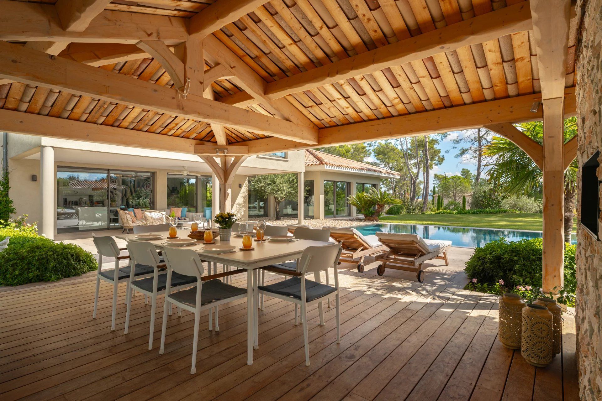 villa 7 Pièces en vente sur Tourrettes (83440)