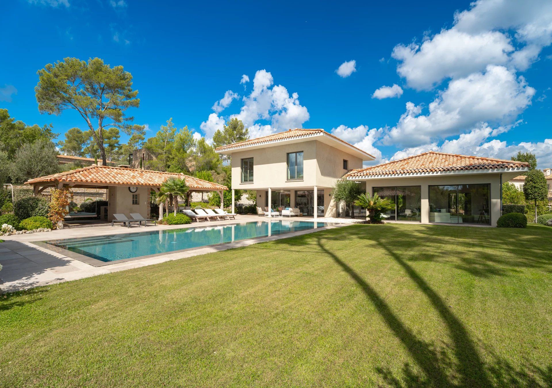 villa 7 Pièces en vente sur Tourrettes (83440)