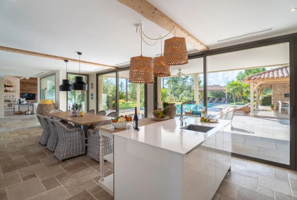 Vente Villa Tourrettes 7&nbsp;Pièces 250&nbsp;m²