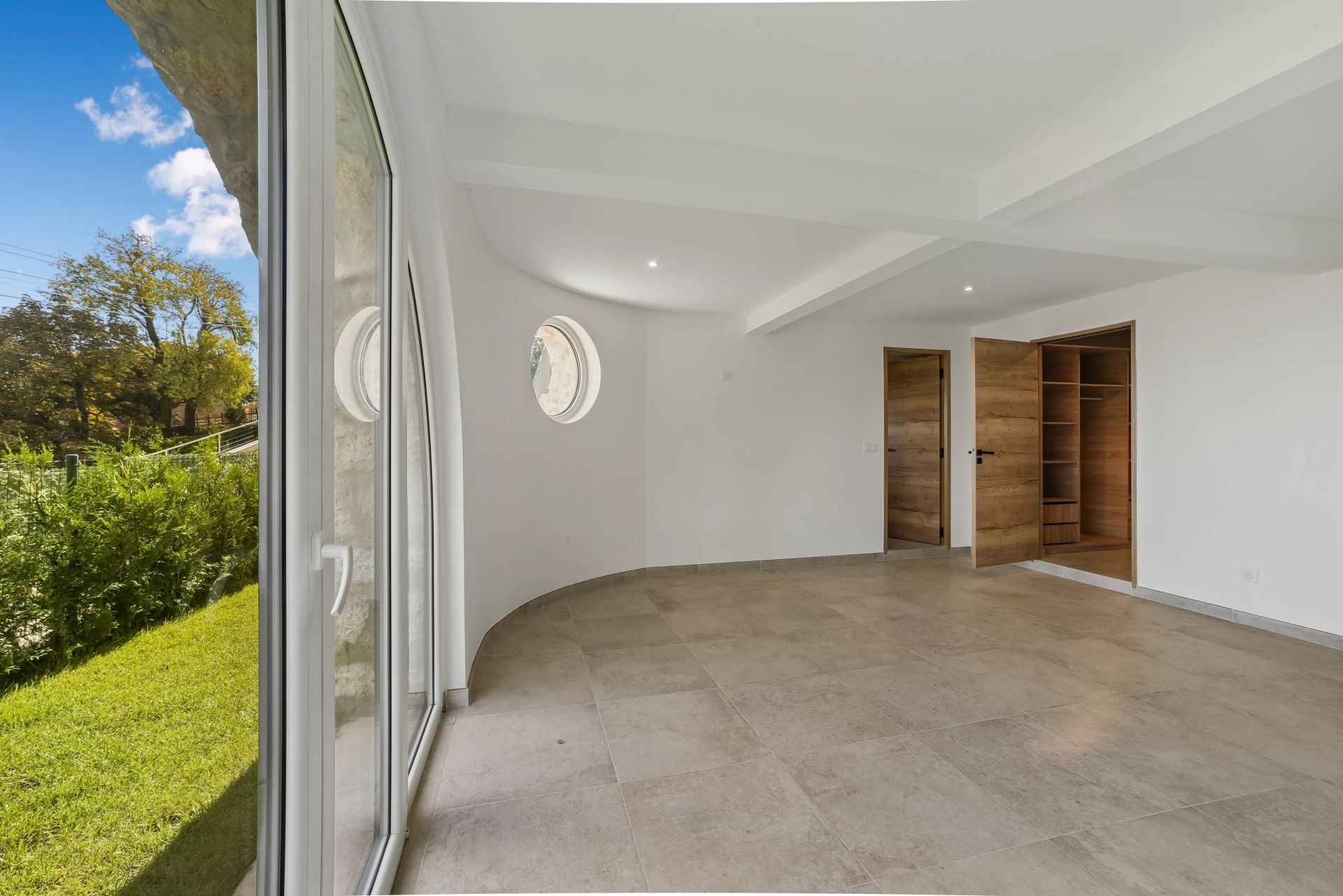 villa 5 Rooms for sale on La Turbie (06320)