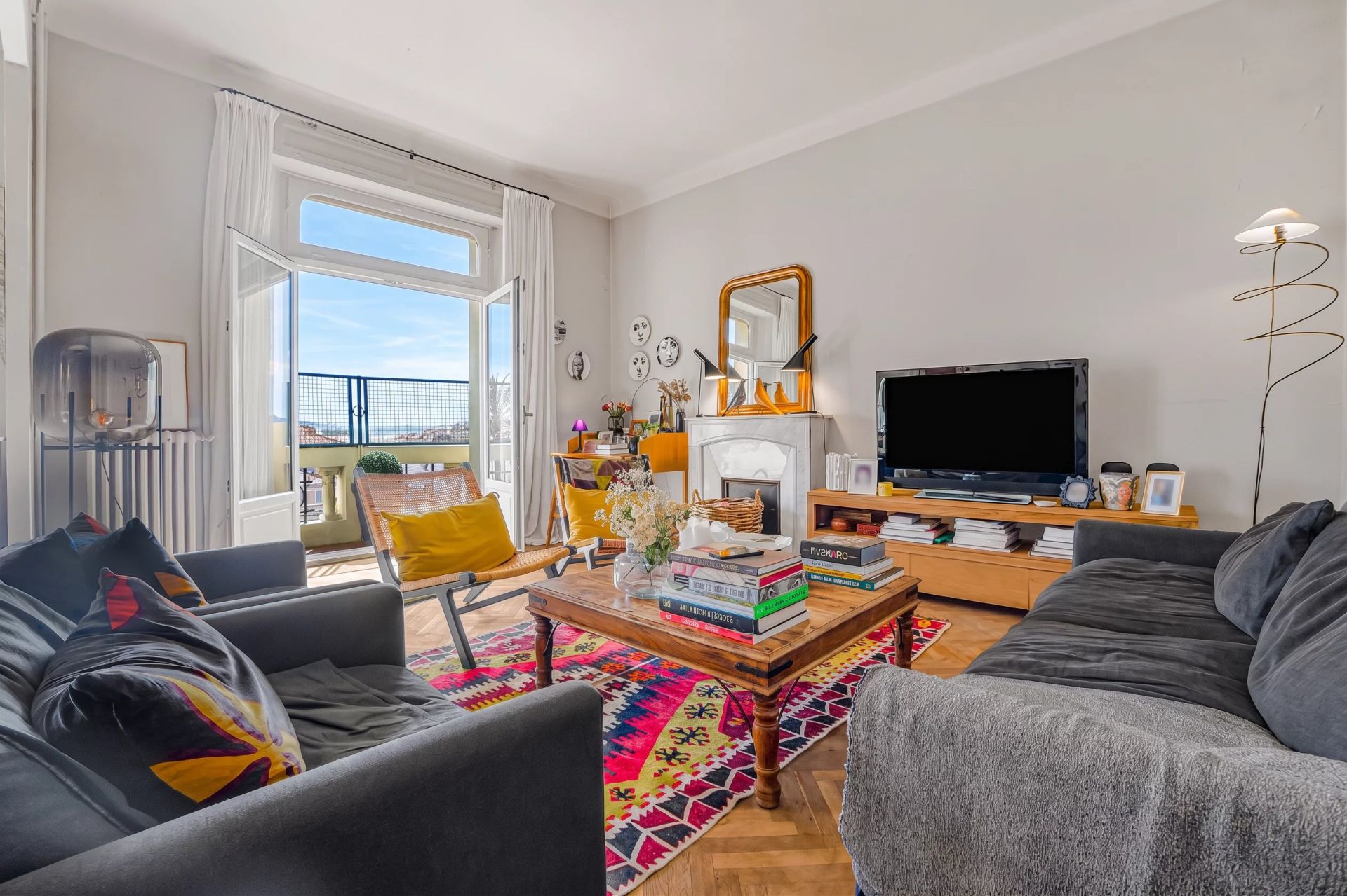 apartment 4 Rooms for sale on Cannes (06400)