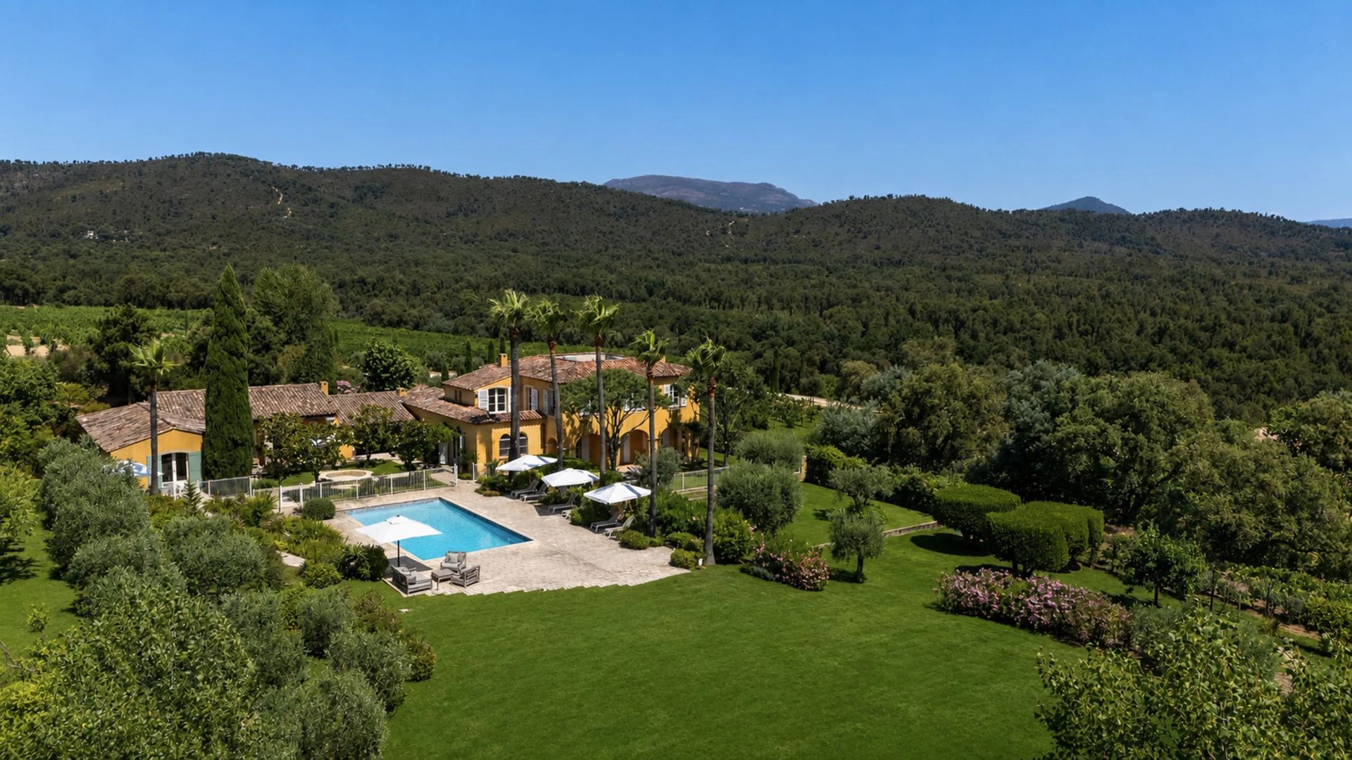 Vente Villa Cogolin 8&nbsp;Pièces 410&nbsp;m²