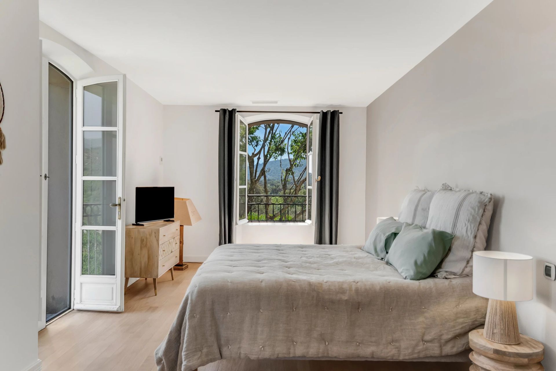 villa 8 Pièces en vente sur Cogolin (83310)