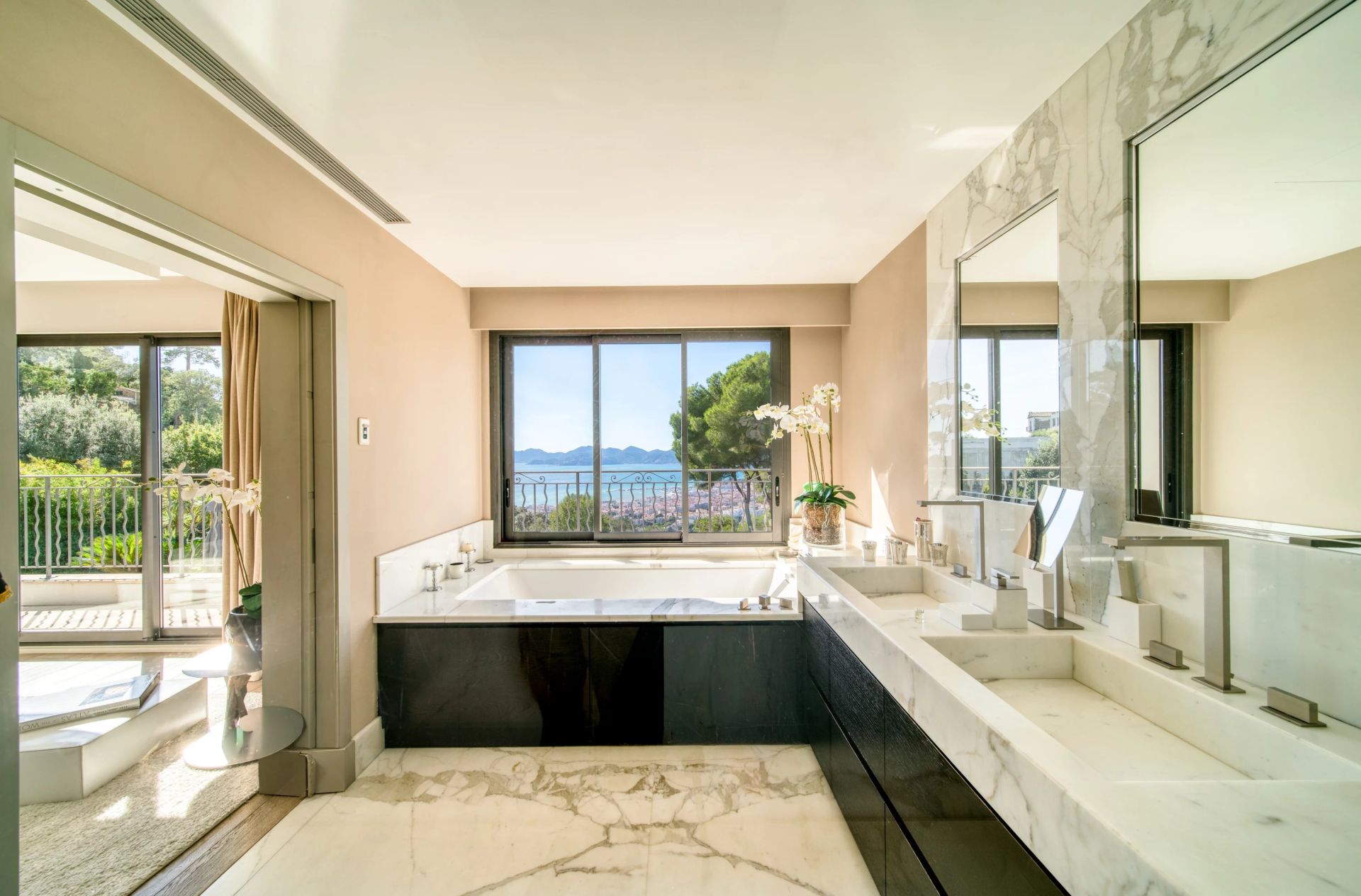 villa 13 Pièces en vente sur Cannes (06400)