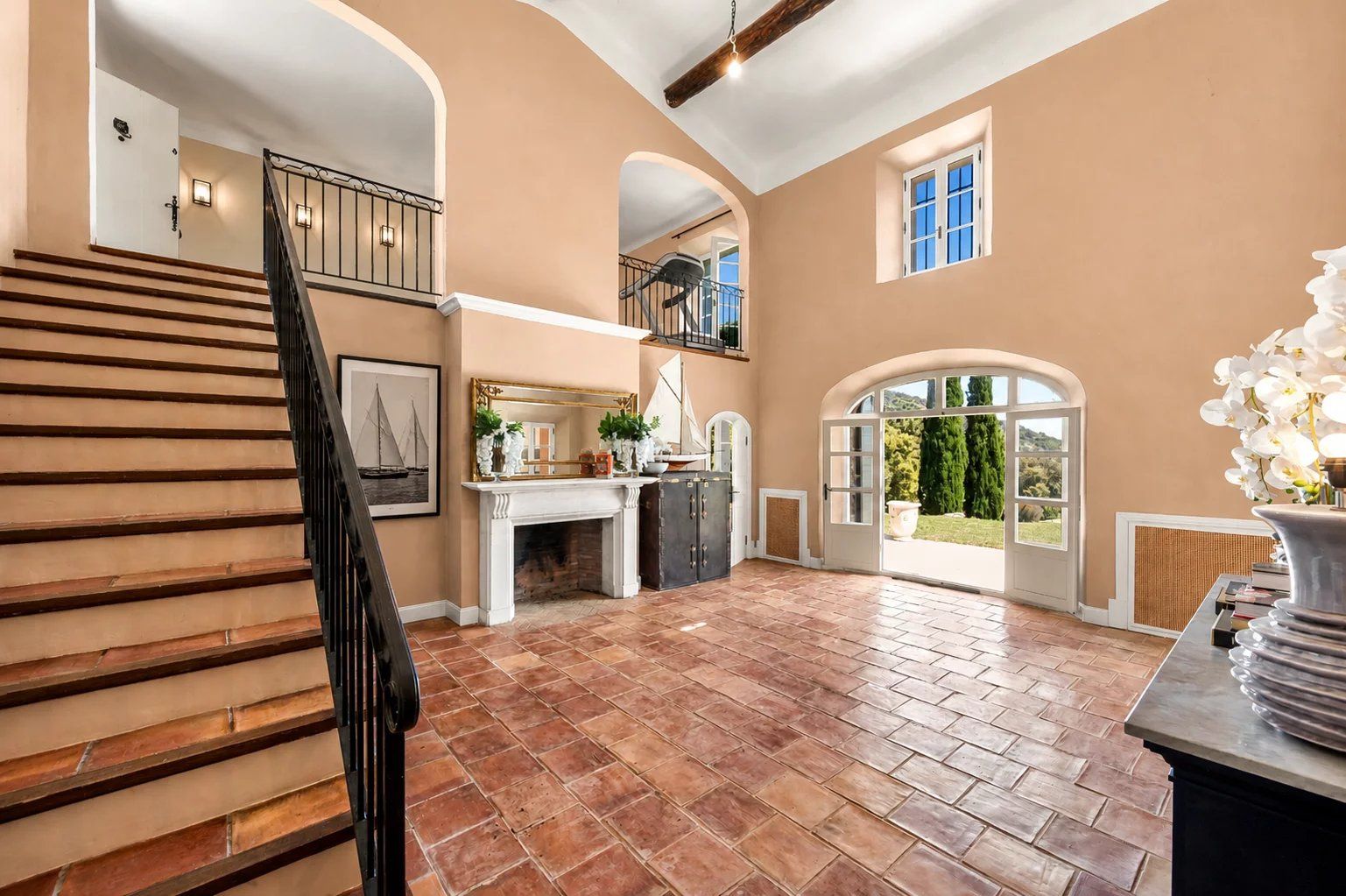 villa 5 Rooms for sale on Grimaud (83310)