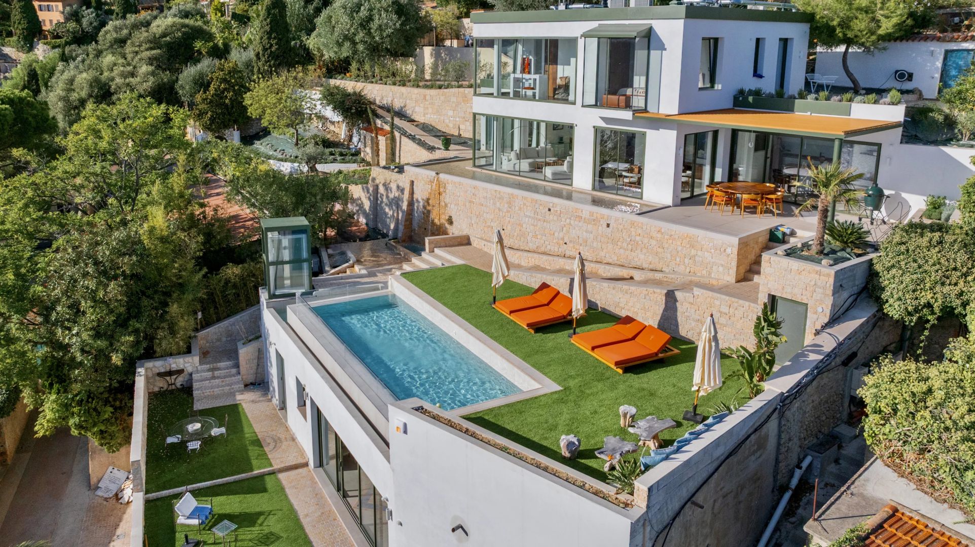 house 4 Rooms for rent on Roquebrune-Cap-Martin (06190)
