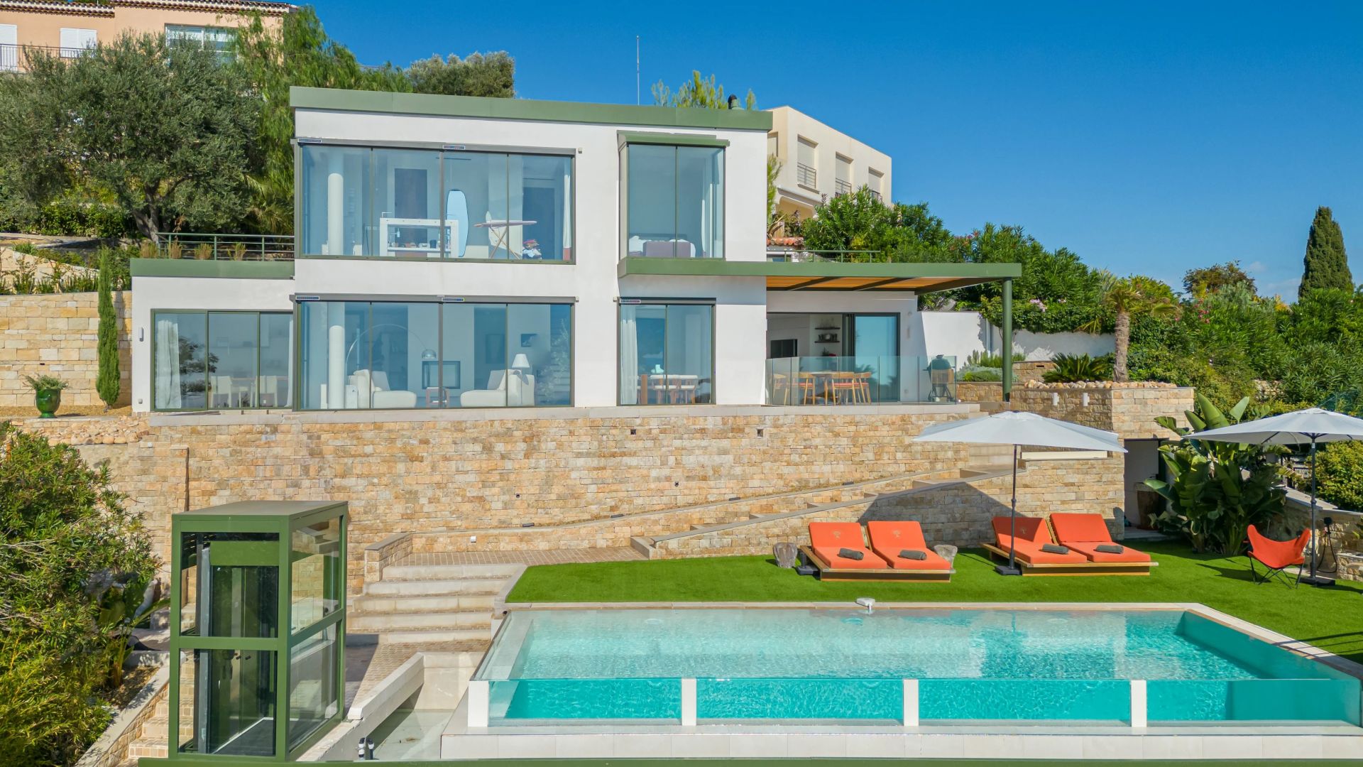 house 4 Rooms for rent on Roquebrune-Cap-Martin (06190)