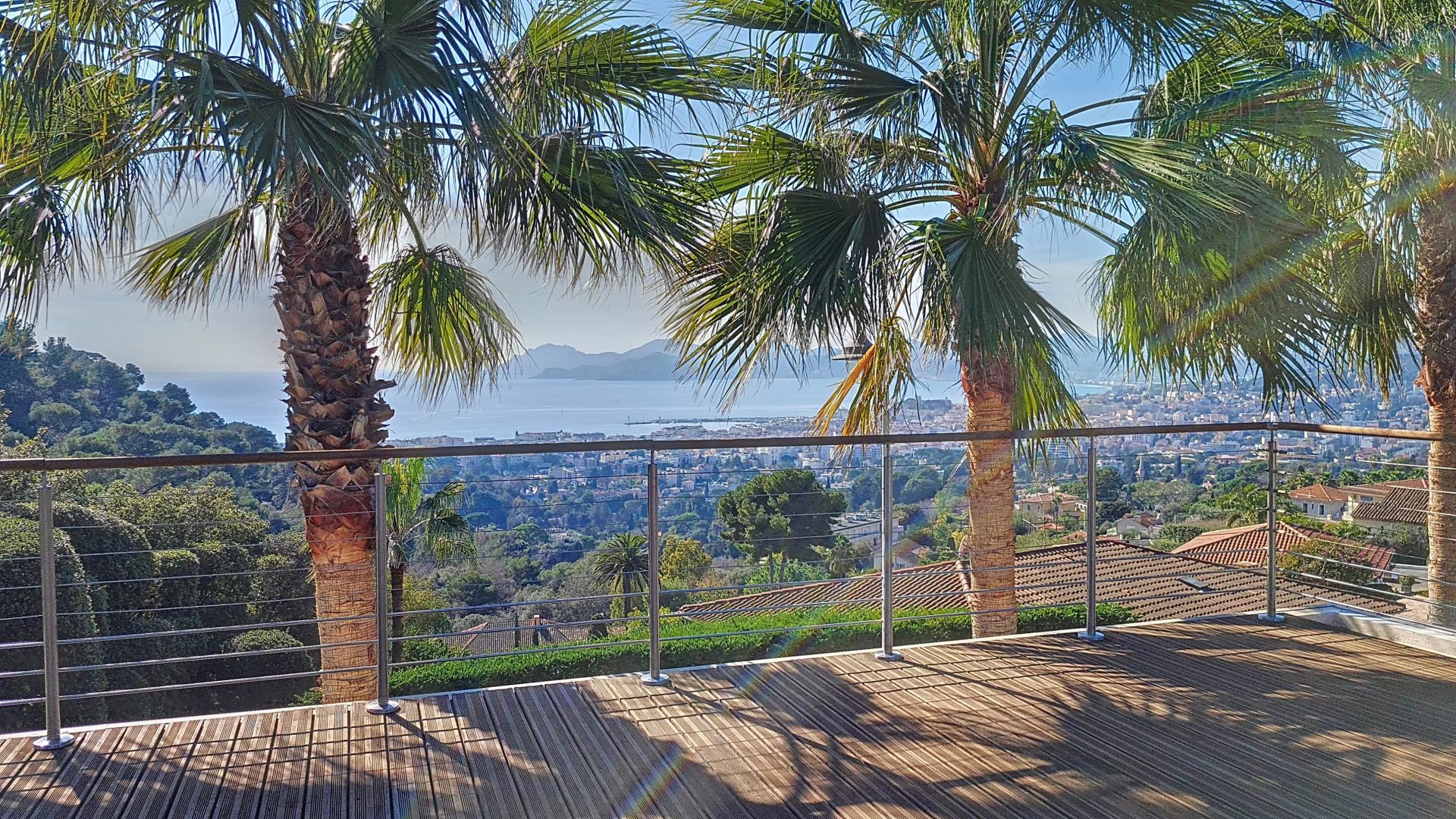 house 5 Rooms for sale on Cannes (06400)