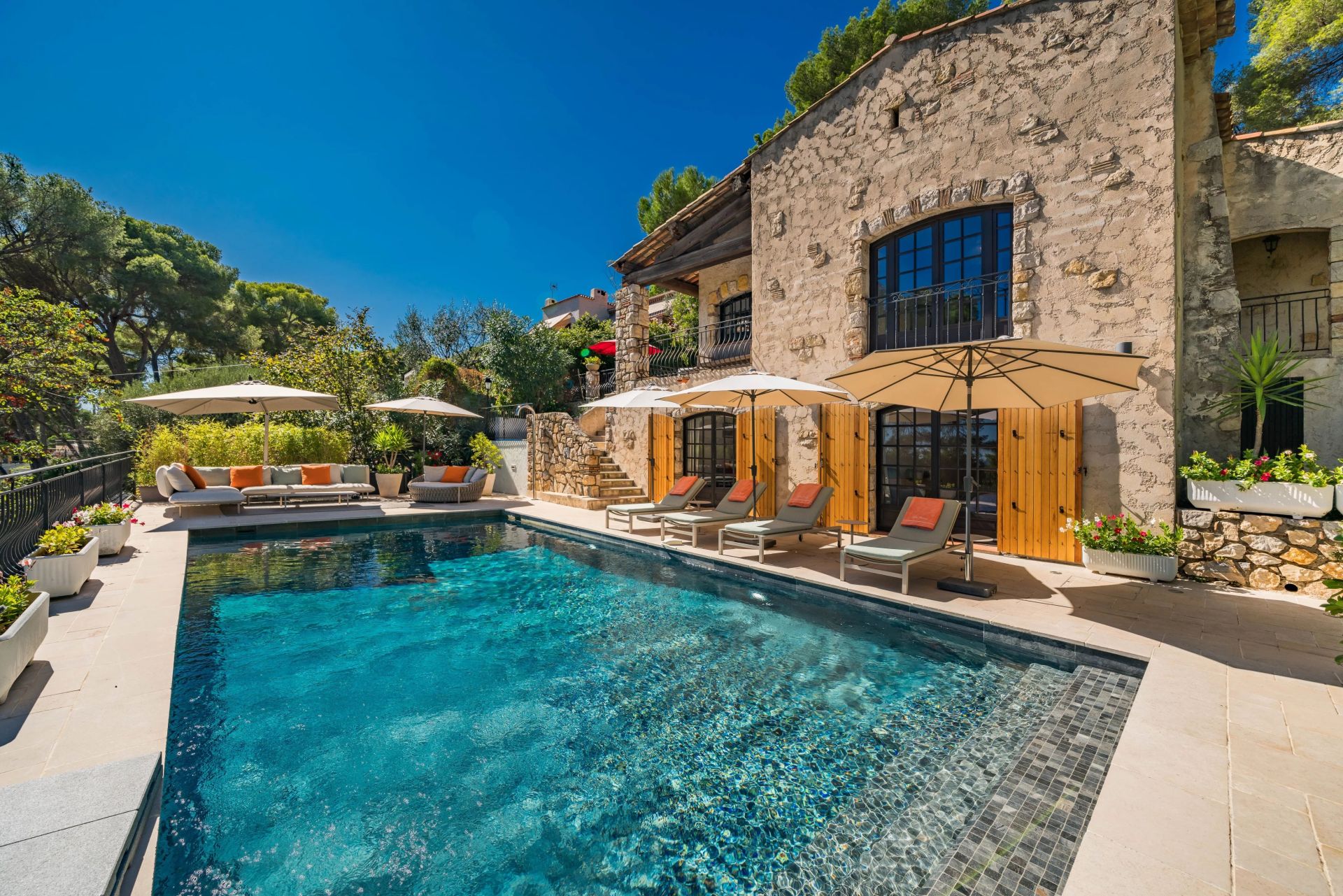 Rental Villa Antibes 9&nbsp;Rooms 260&nbsp;m²