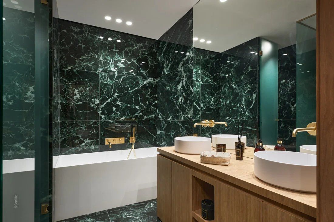 apartment 5 Rooms for sale on Cannes (06400)